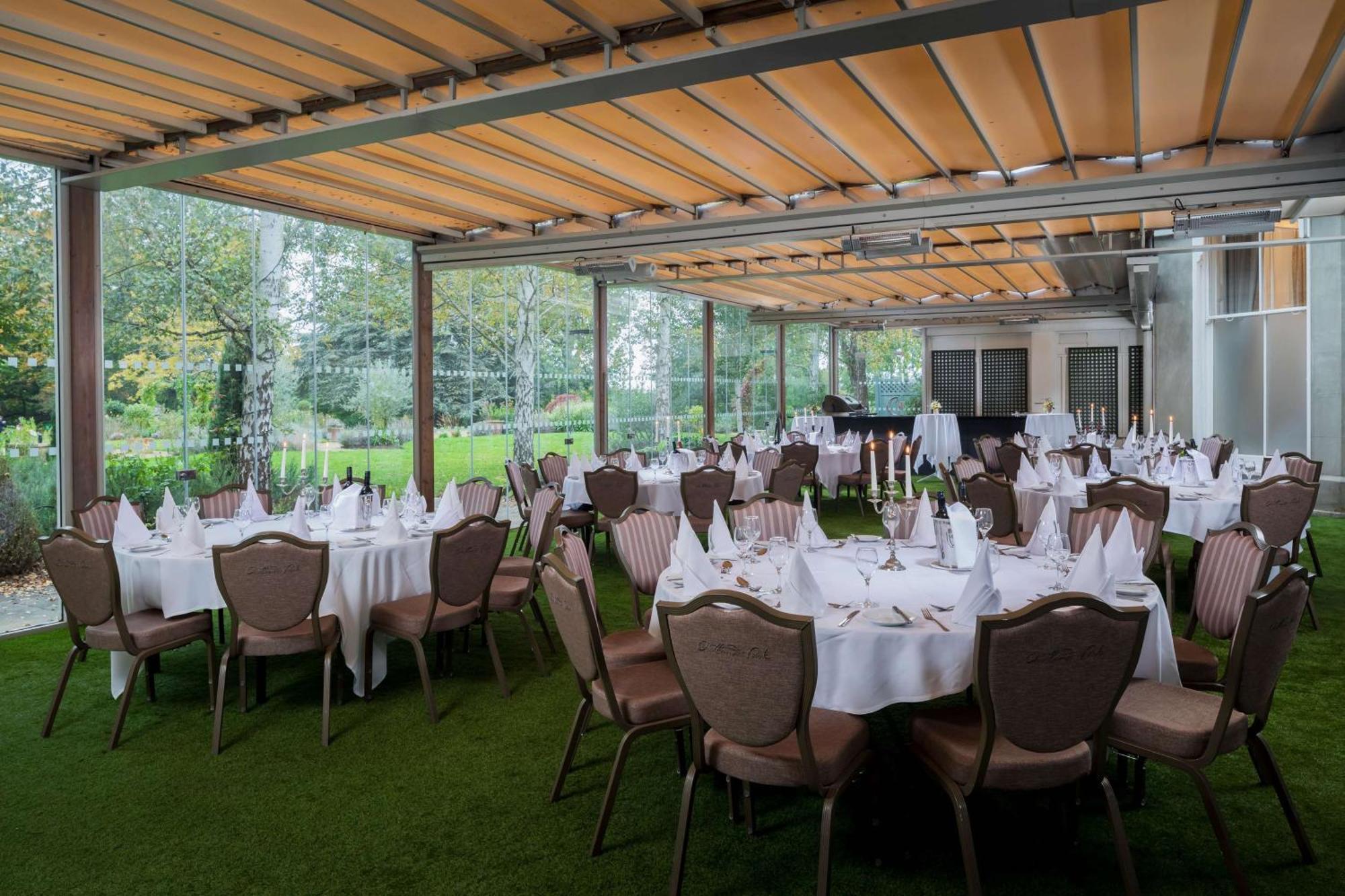 Oatlands Park Hotel Weybridge Luaran gambar
